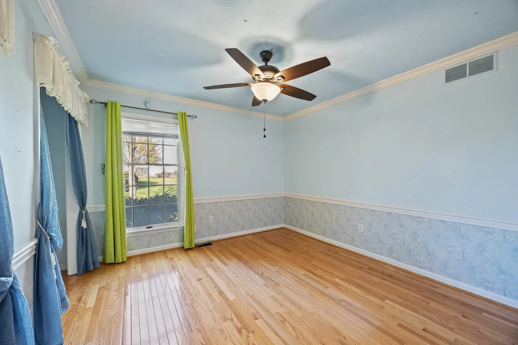 1360 Hoover Pike Nicholasville KY 40356