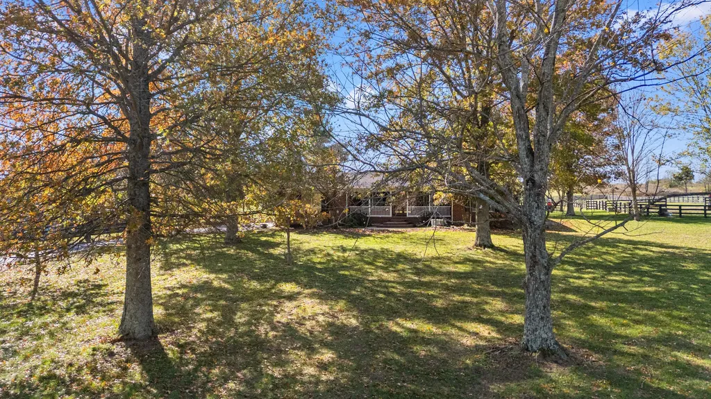 1360 Hoover Pike Nicholasville KY 40356