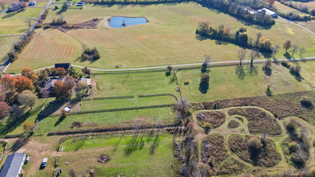 1360 Hoover Pike Nicholasville KY 40356