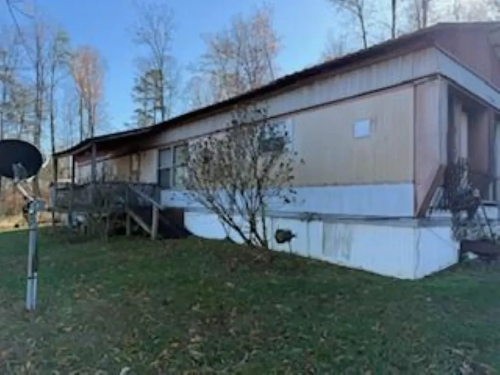 345 S Burke Road Monticello KY 42633