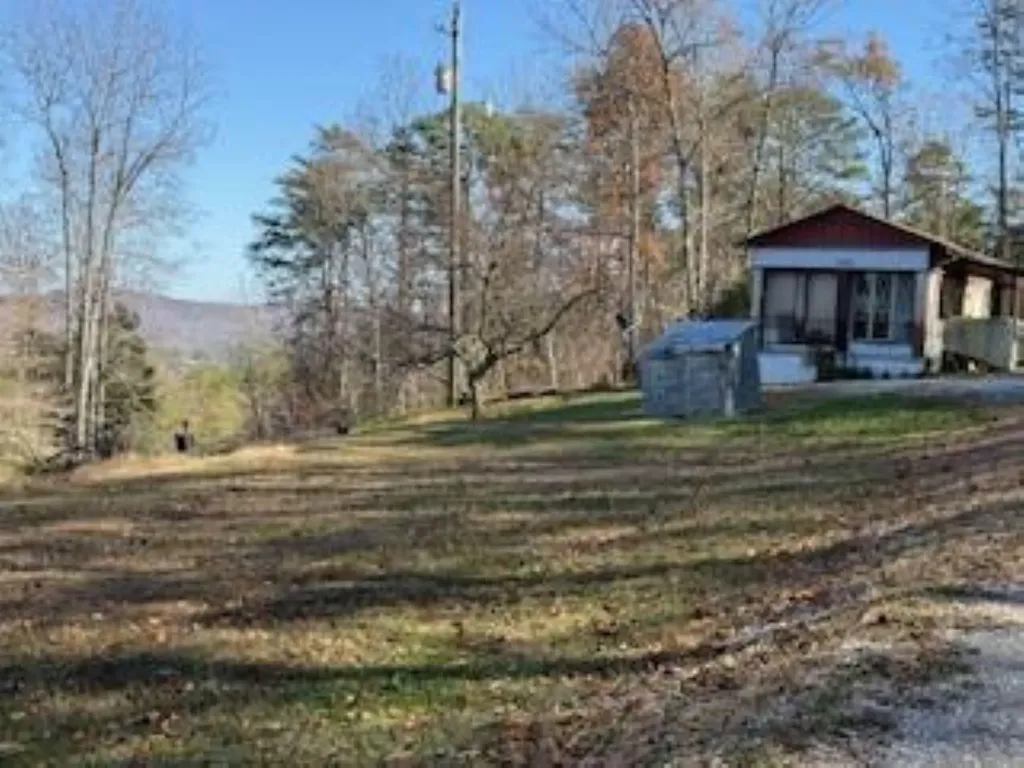 273 S Burke Road Monticello KY 42633