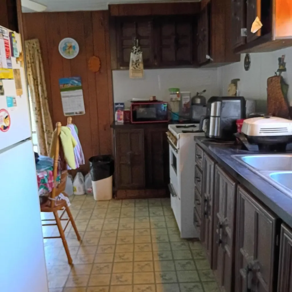 345 S Burke Road Monticello KY 42633