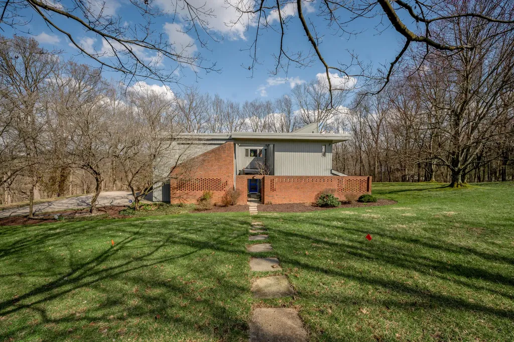 3892 Gloucester Drive Lexington KY 40510