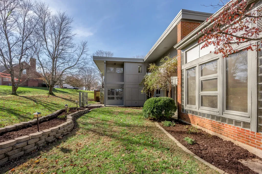 3892 Gloucester Drive Lexington KY 40510