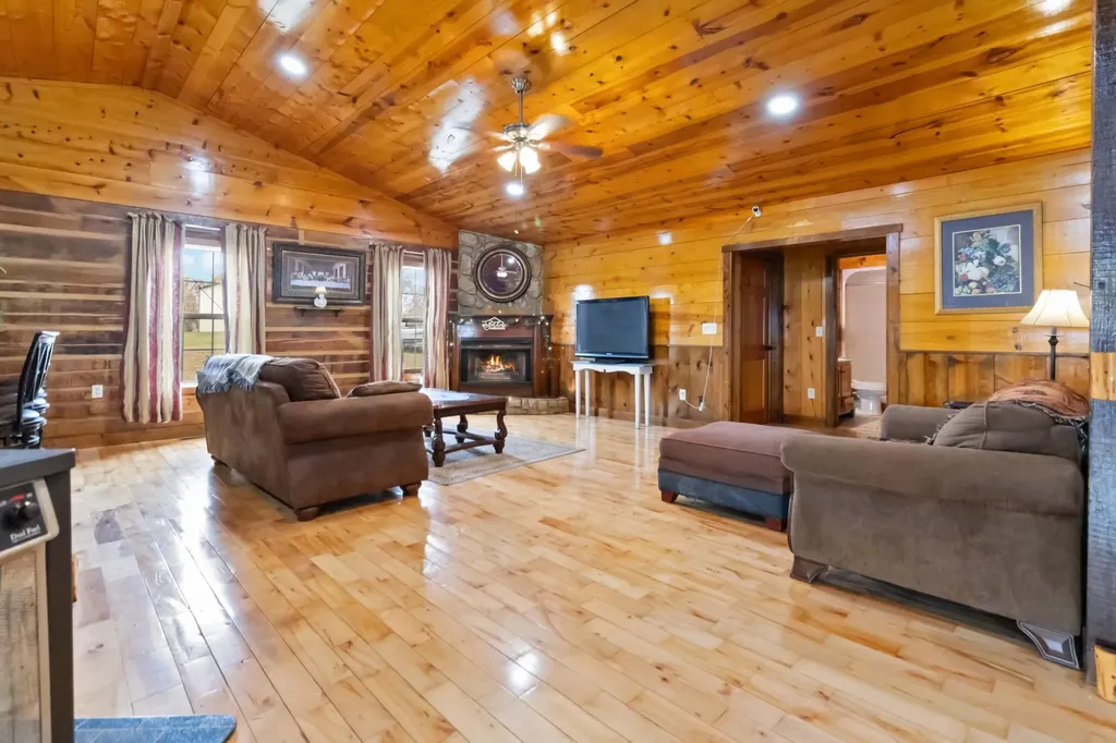 1250 Wilder Ridge Road Mckee KY 40447