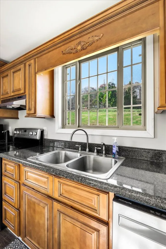 861 Black Oak Road Williamsburg KY 40769