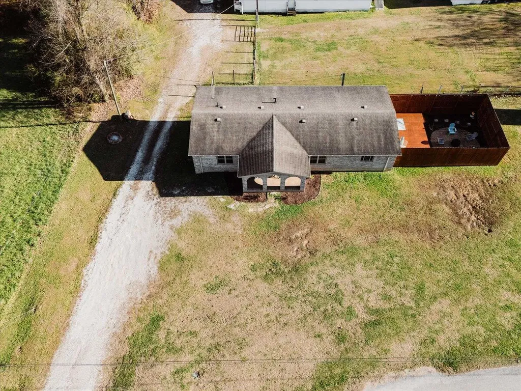861 Black Oak Road Williamsburg KY 40769