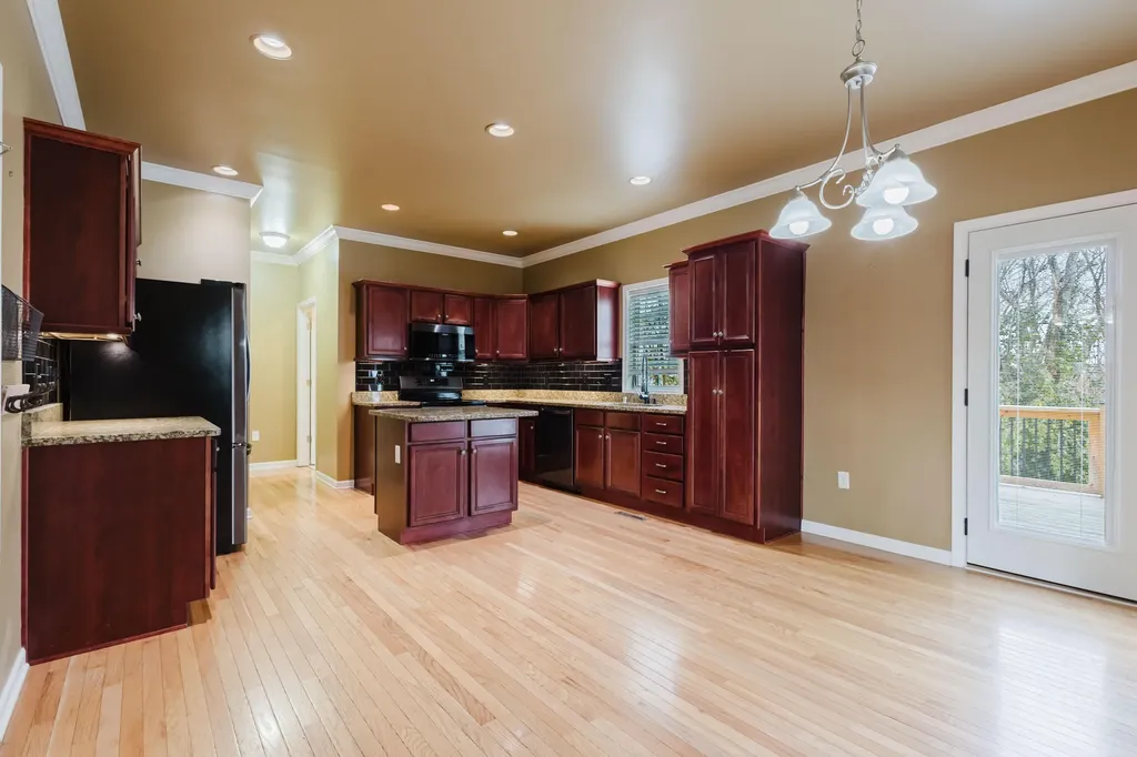 409 N Creek Court Richmond KY 40475