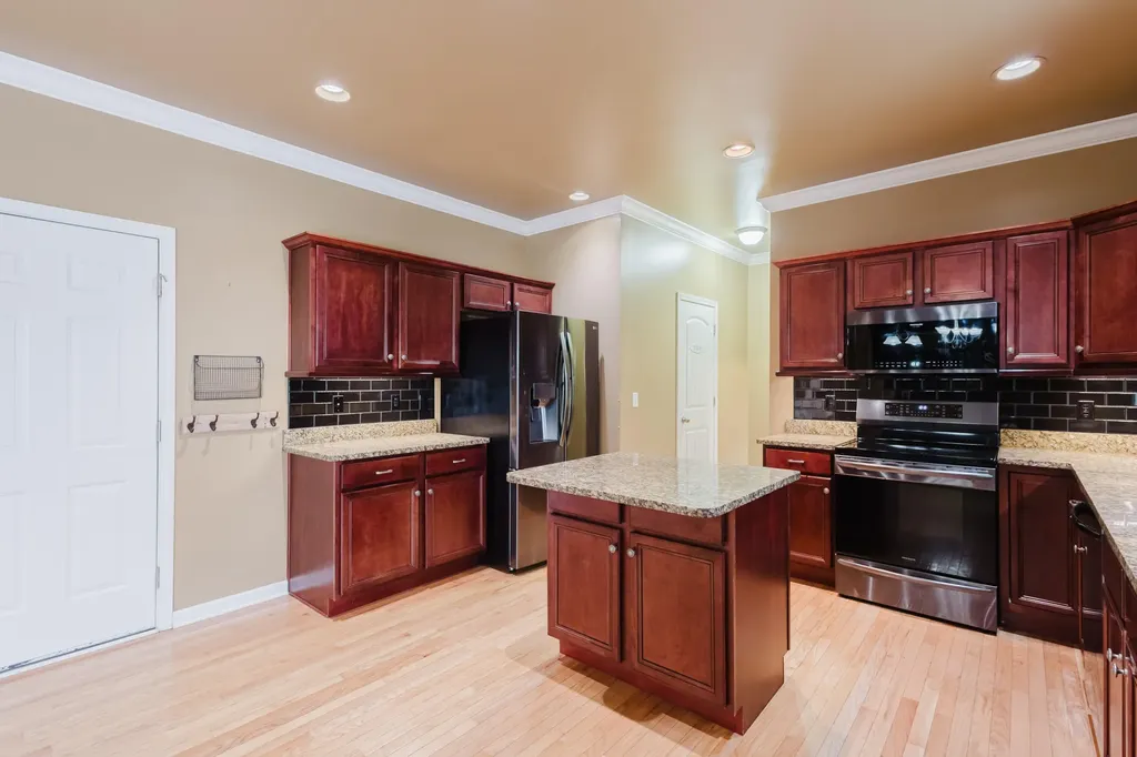 409 N Creek Court Richmond KY 40475