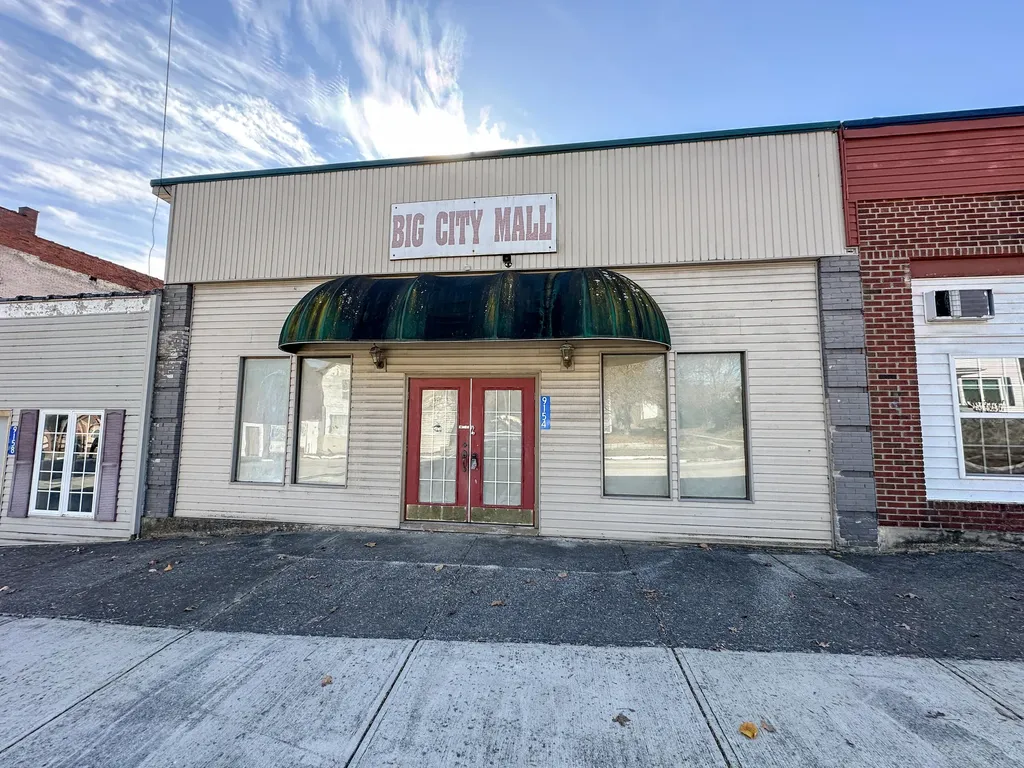 9144 Main Street Livingston KY 40445