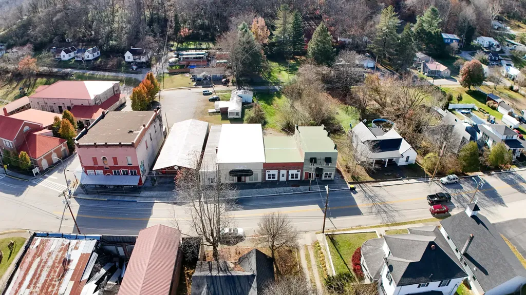 9144 Main Street Livingston KY 40445