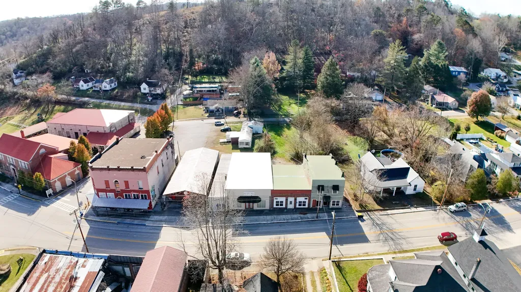 9144 Main Street Livingston KY 40445