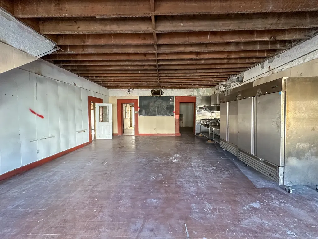 9144 Main Street Livingston KY 40445