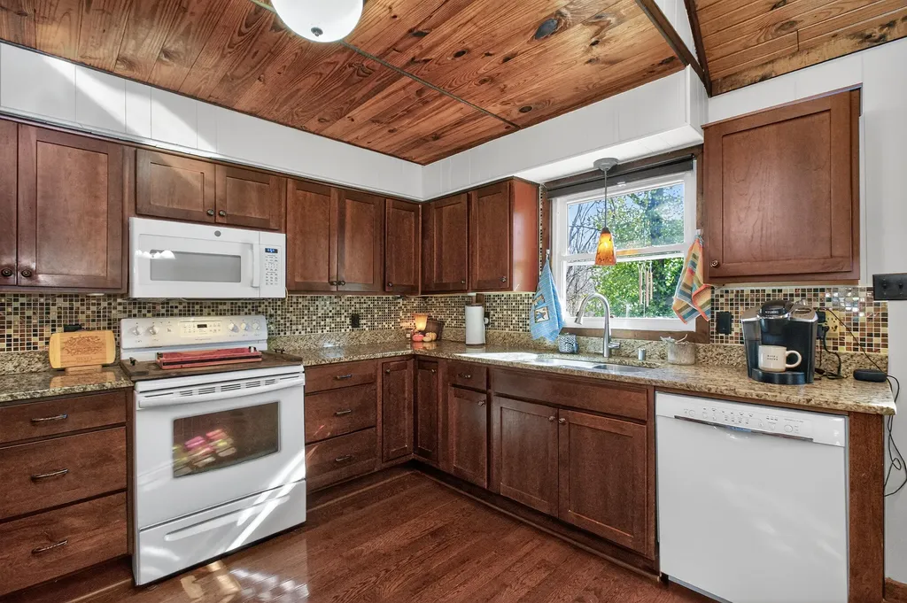 2019 Mcgee 1 Lane Nicholasville KY 40356