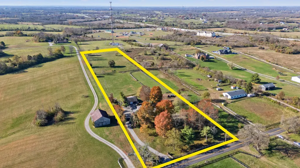 1360 Hoover Pike Nicholasville KY 40356