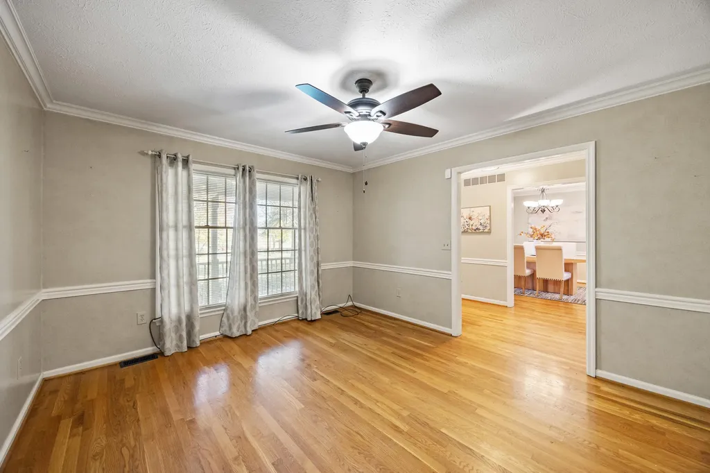 1360 Hoover Pike Nicholasville KY 40356