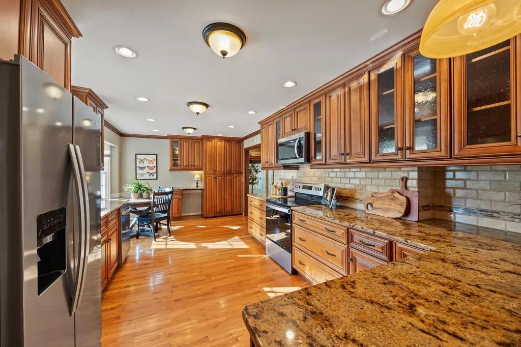 1360 Hoover Pike Nicholasville KY 40356