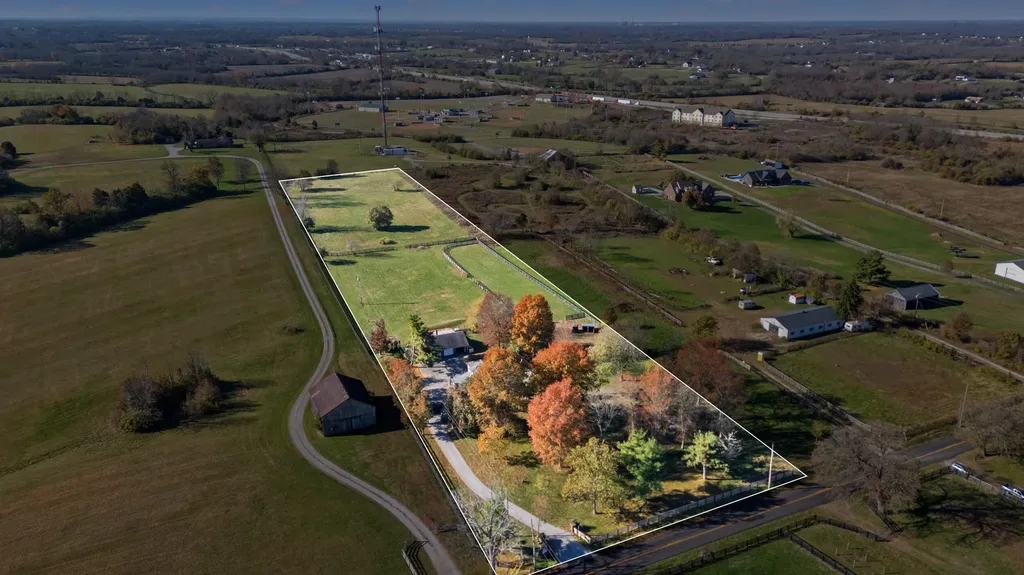 1360 Hoover Pike Nicholasville KY 40356