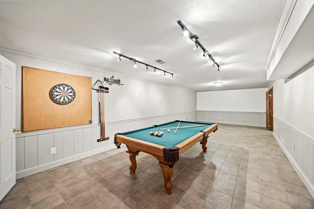 1360 Hoover Pike Nicholasville KY 40356
