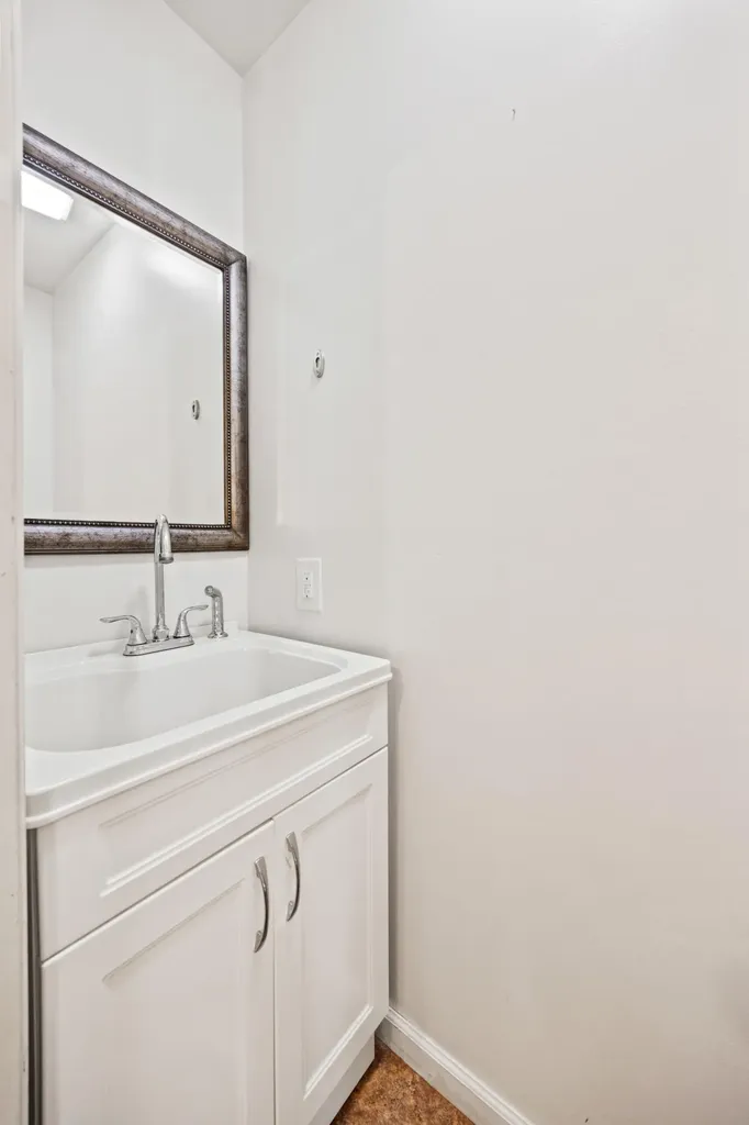 1360 Hoover Pike Nicholasville KY 40356