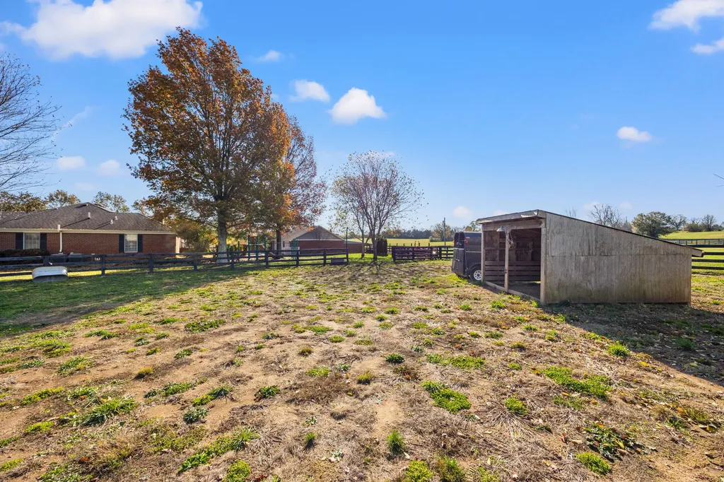 1360 Hoover Pike Nicholasville KY 40356