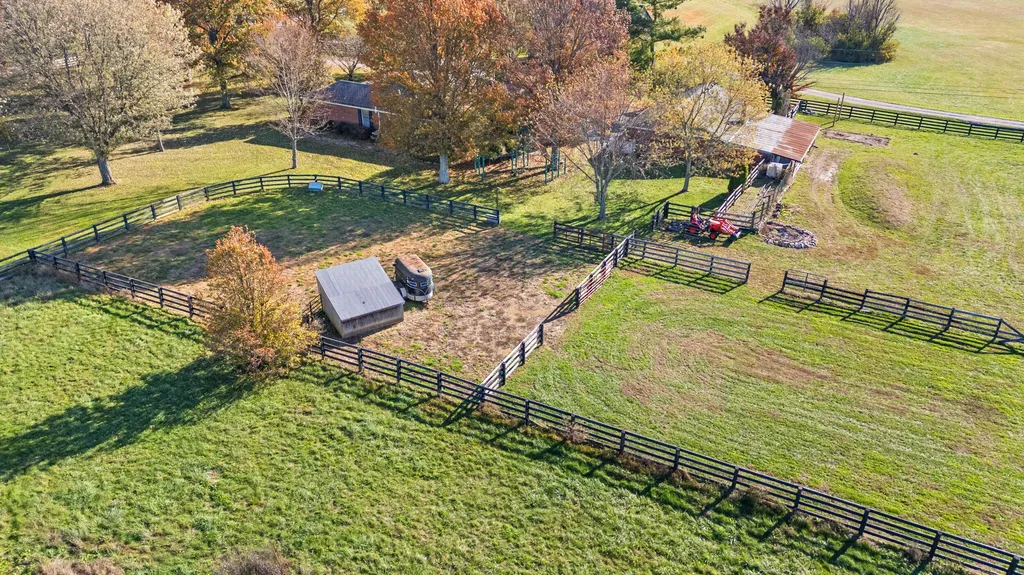 1360 Hoover Pike Nicholasville KY 40356