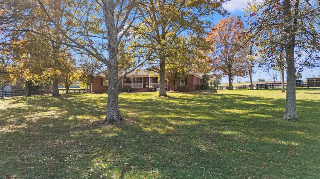 1360 Hoover Pike Nicholasville KY 40356