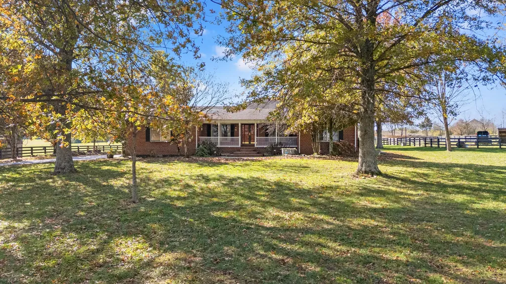 1360 Hoover Pike Nicholasville KY 40356