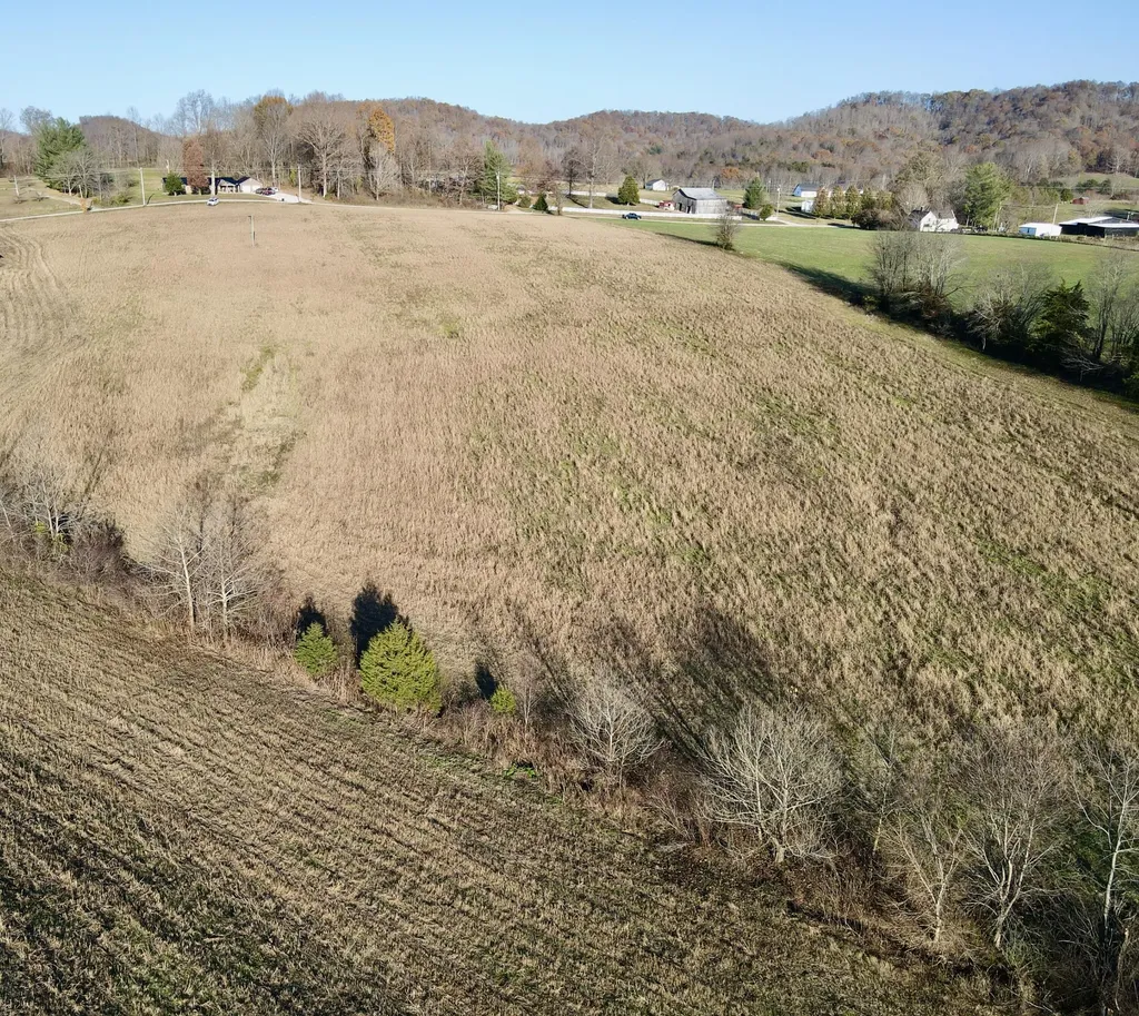 999 E Level Green Road Mt Vernon KY 40456