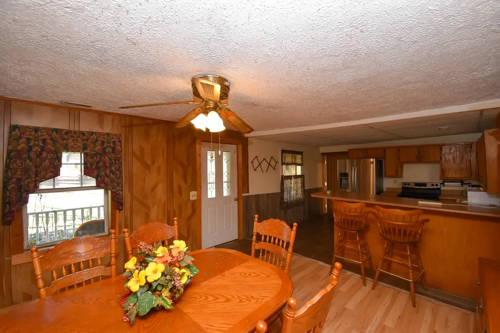 11034 Ky-1247 Waynesburg KY 40489