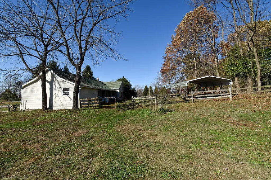 11034 Ky-1247 Waynesburg KY 40489