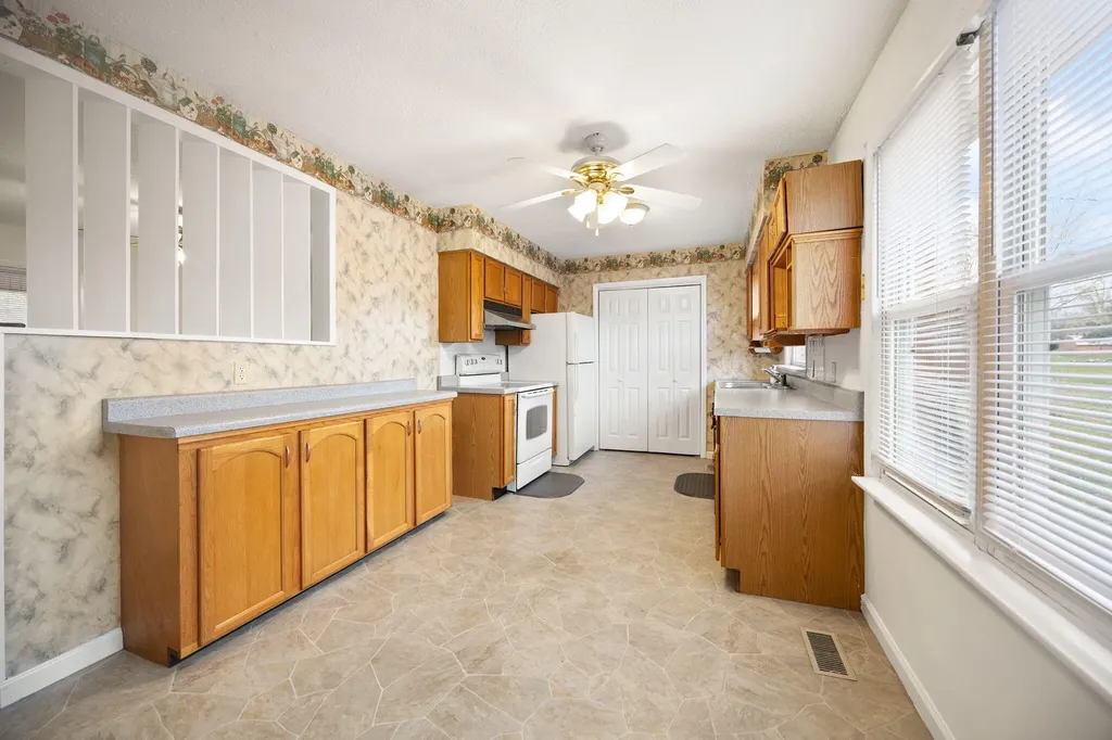151 Jewell Street Somerset KY 42501
