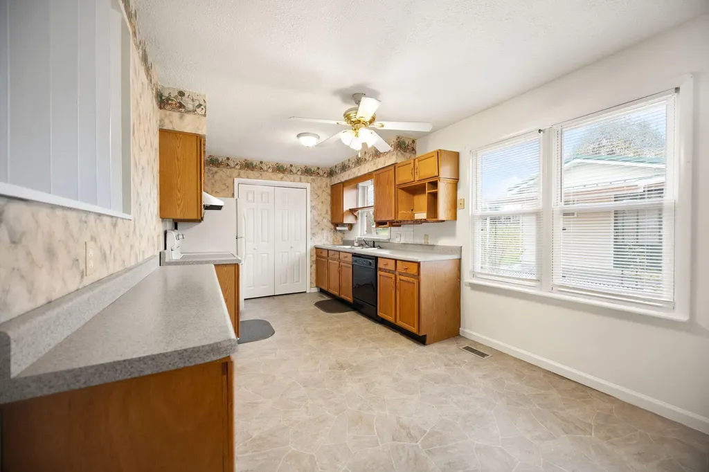 151 Jewell Street Somerset KY 42501