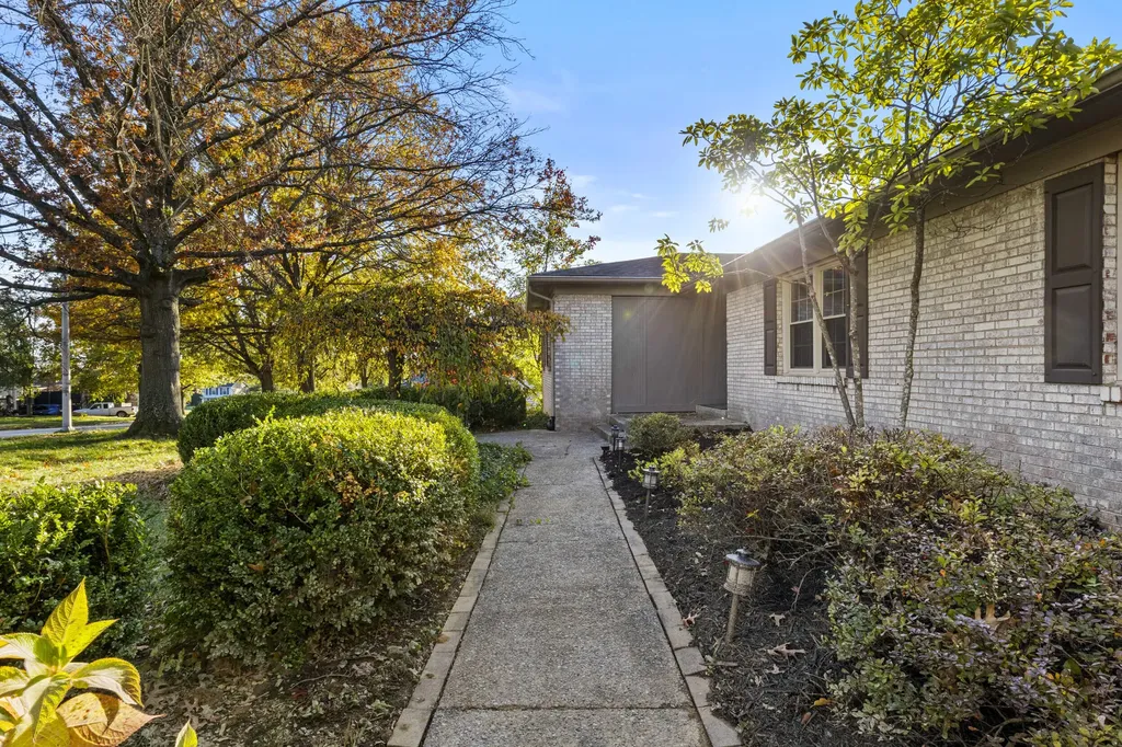 3671 Walden Drive Lexington KY 40517