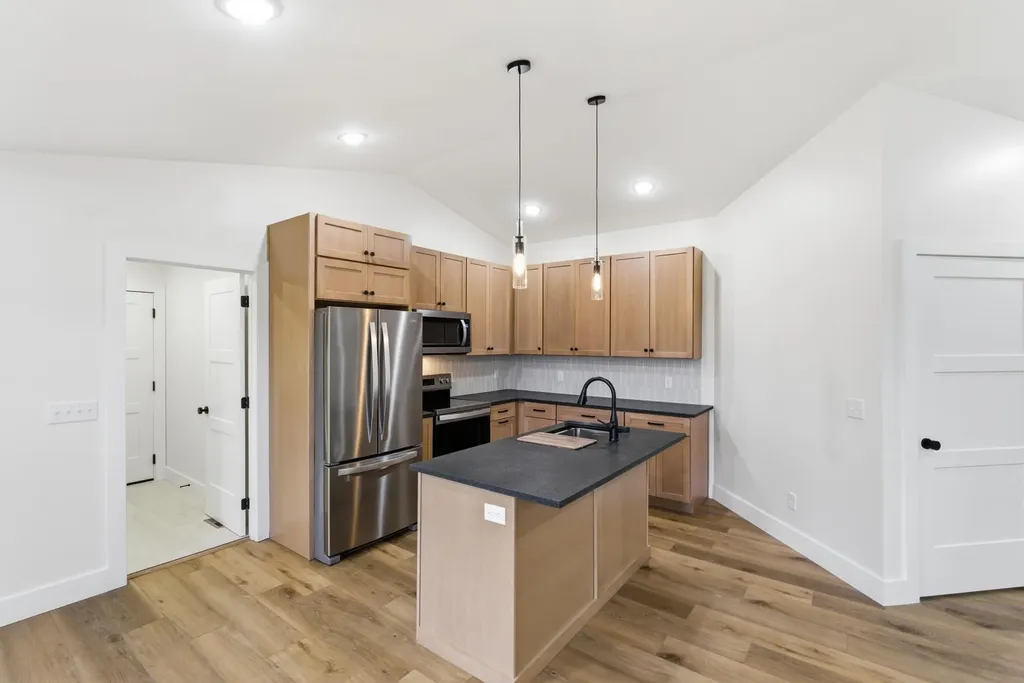 265 Liam Way Paint Lick KY 40461