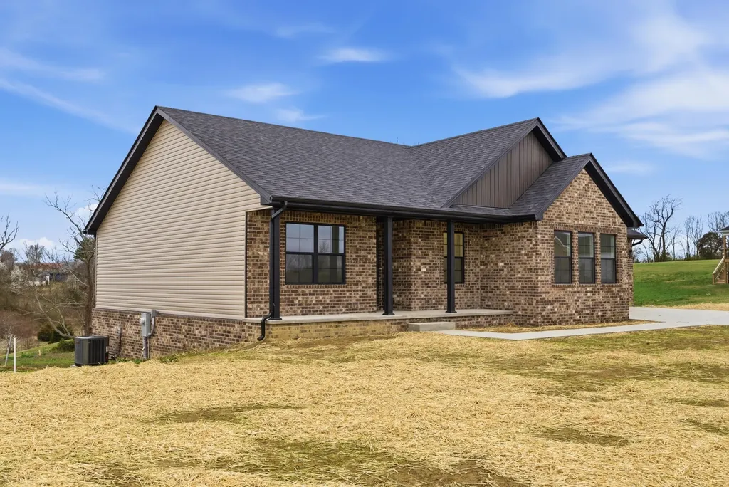 265 Liam Way Paint Lick KY 40461