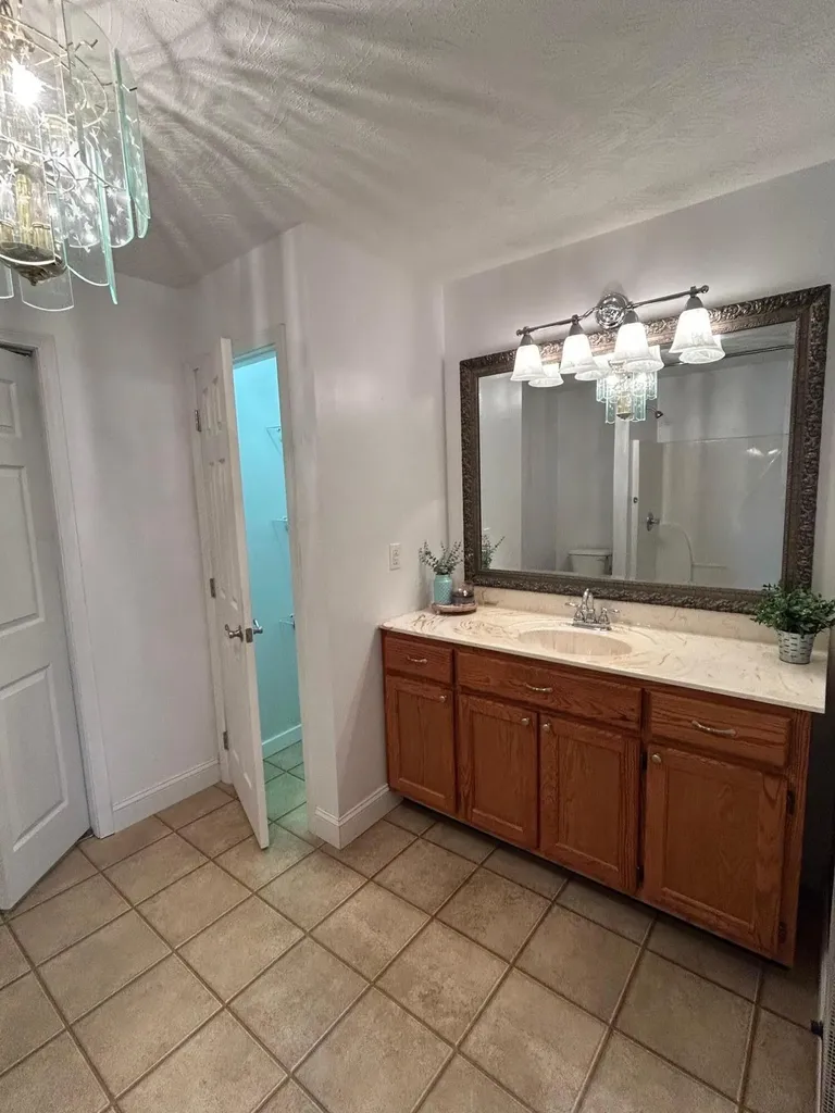 1408 Ky-80 Windsor KY 42565