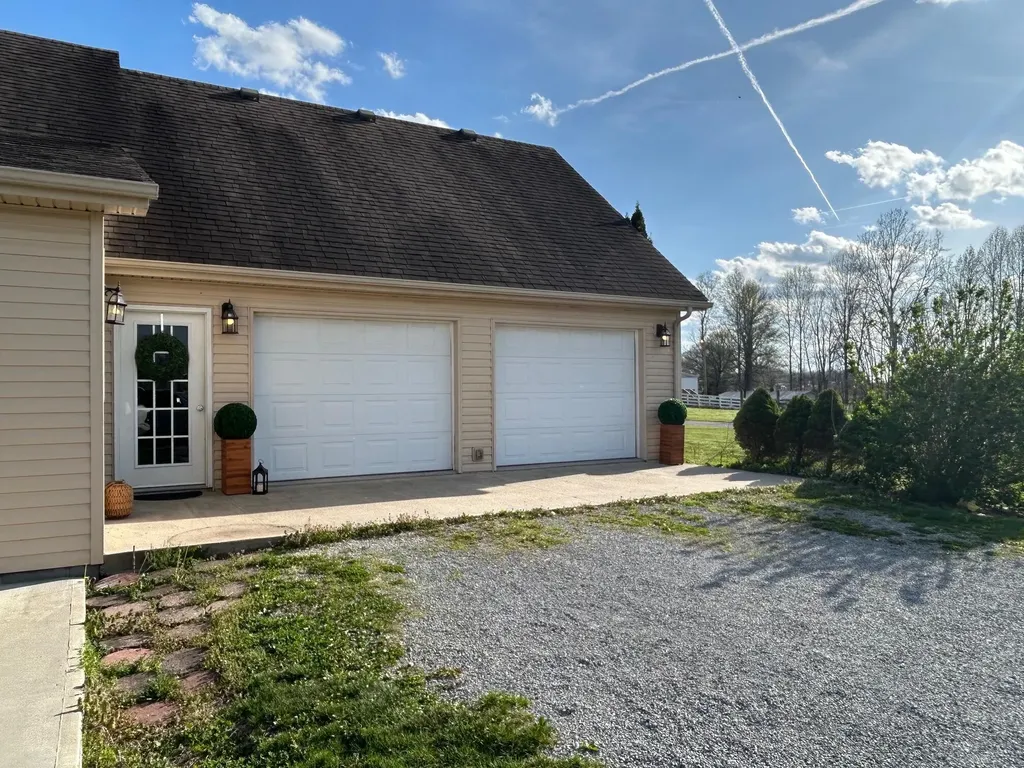 1408 Ky-80 Windsor KY 42565