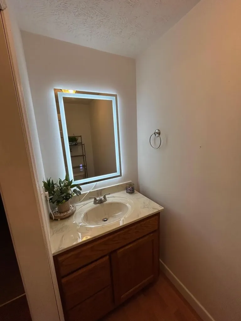 1408 Ky-80 Windsor KY 42565