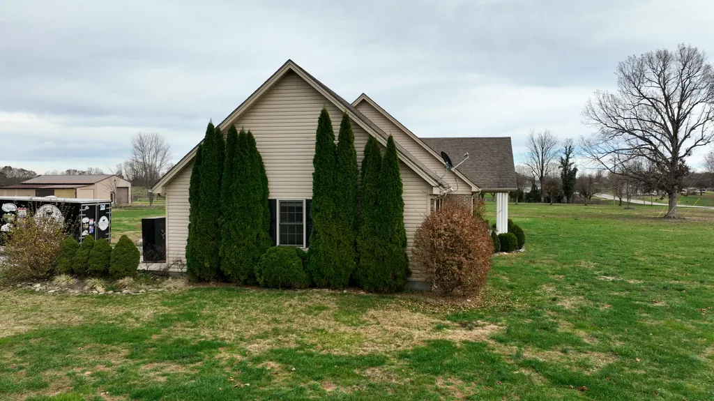 1408 Ky-80 Windsor KY 42565