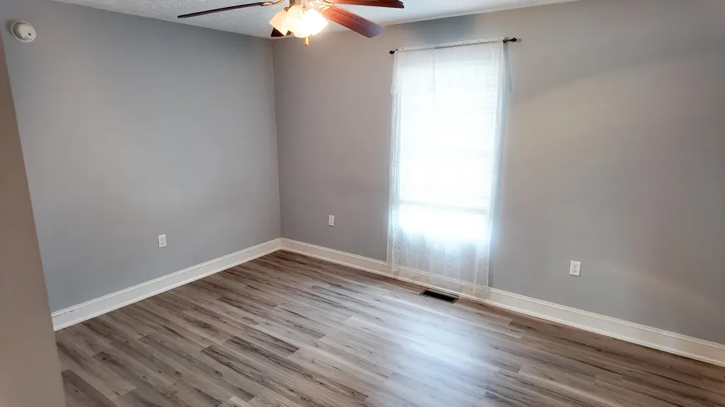 1408 Ky-80 Windsor KY 42565