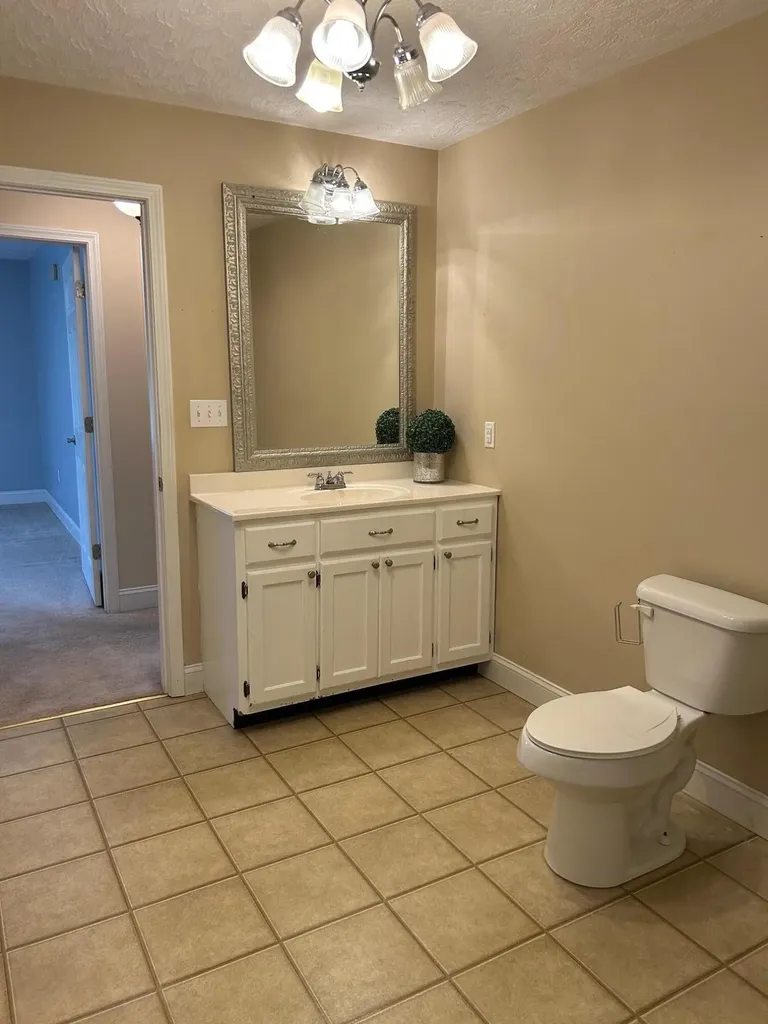 1408 Ky-80 Windsor KY 42565