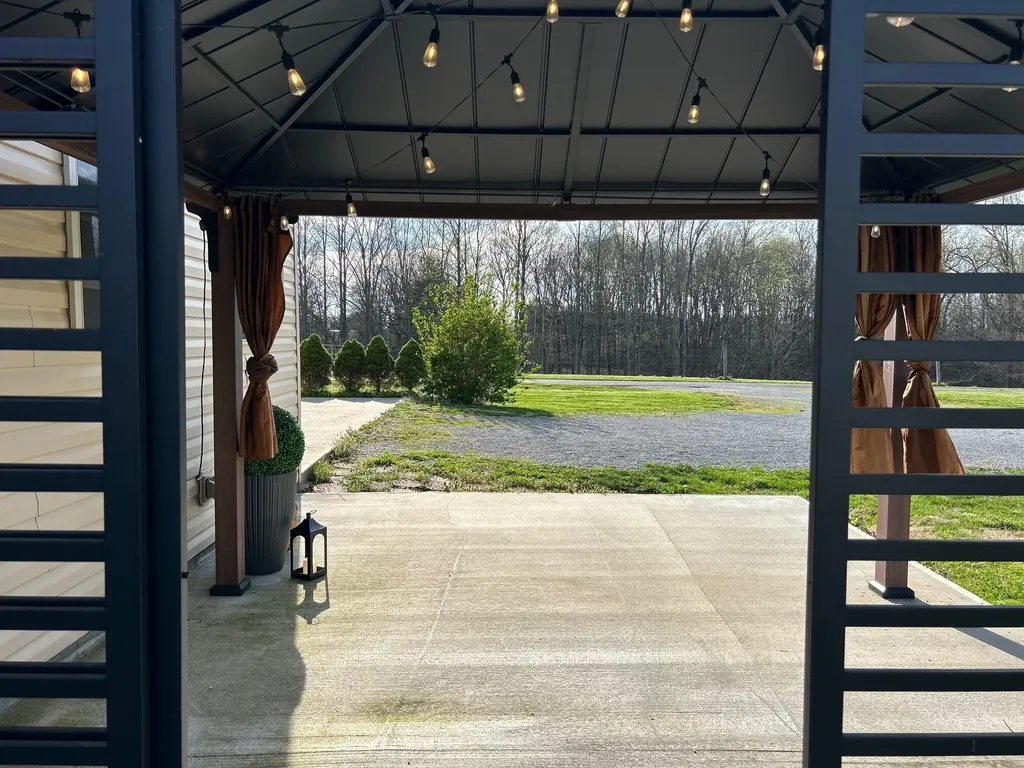 1408 Ky-80 Windsor KY 42565