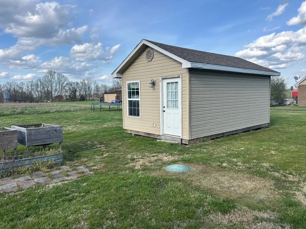 1408 Ky-80 Windsor KY 42565