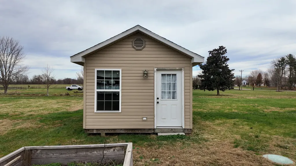 1408 Ky-80 Windsor KY 42565