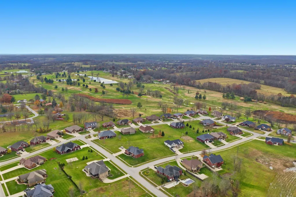1015 Green Garden Lawrenceburg KY 40342
