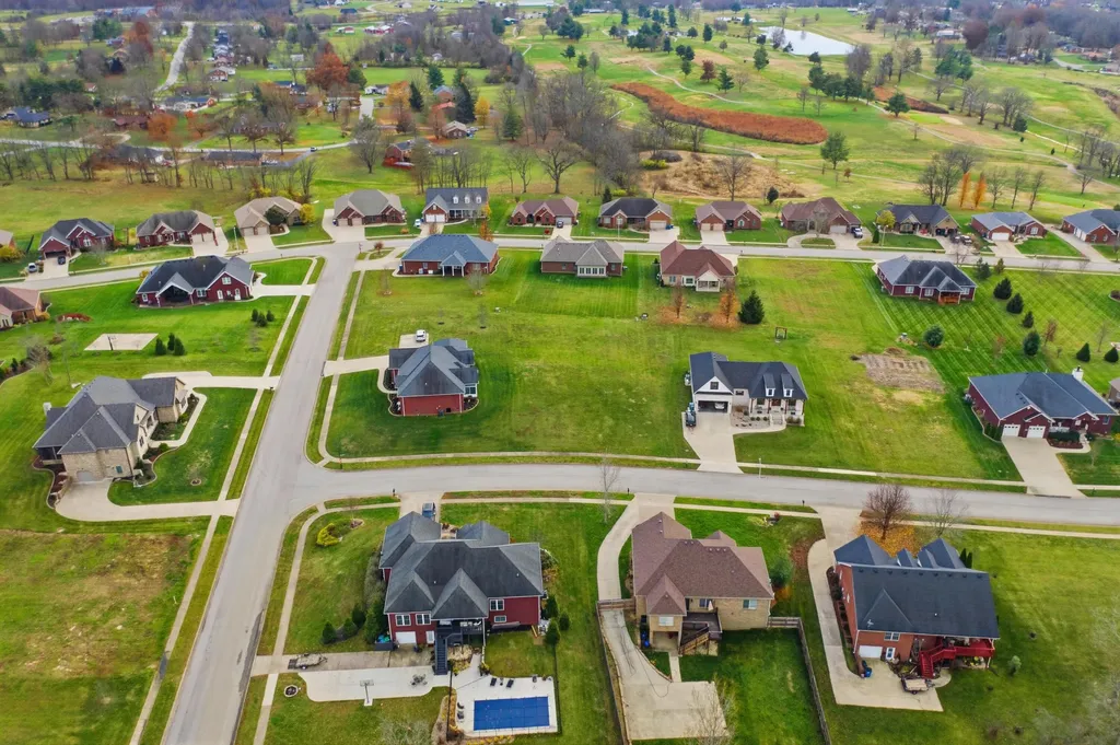 1015 Green Garden Lawrenceburg KY 40342