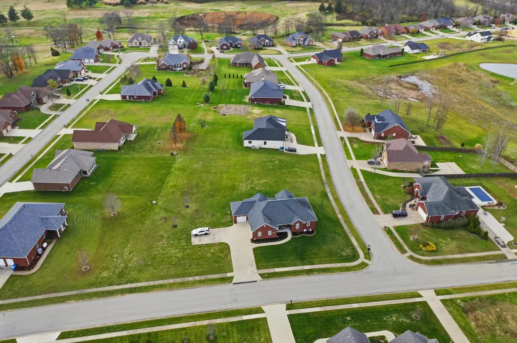 1015 Green Garden Lawrenceburg KY 40342
