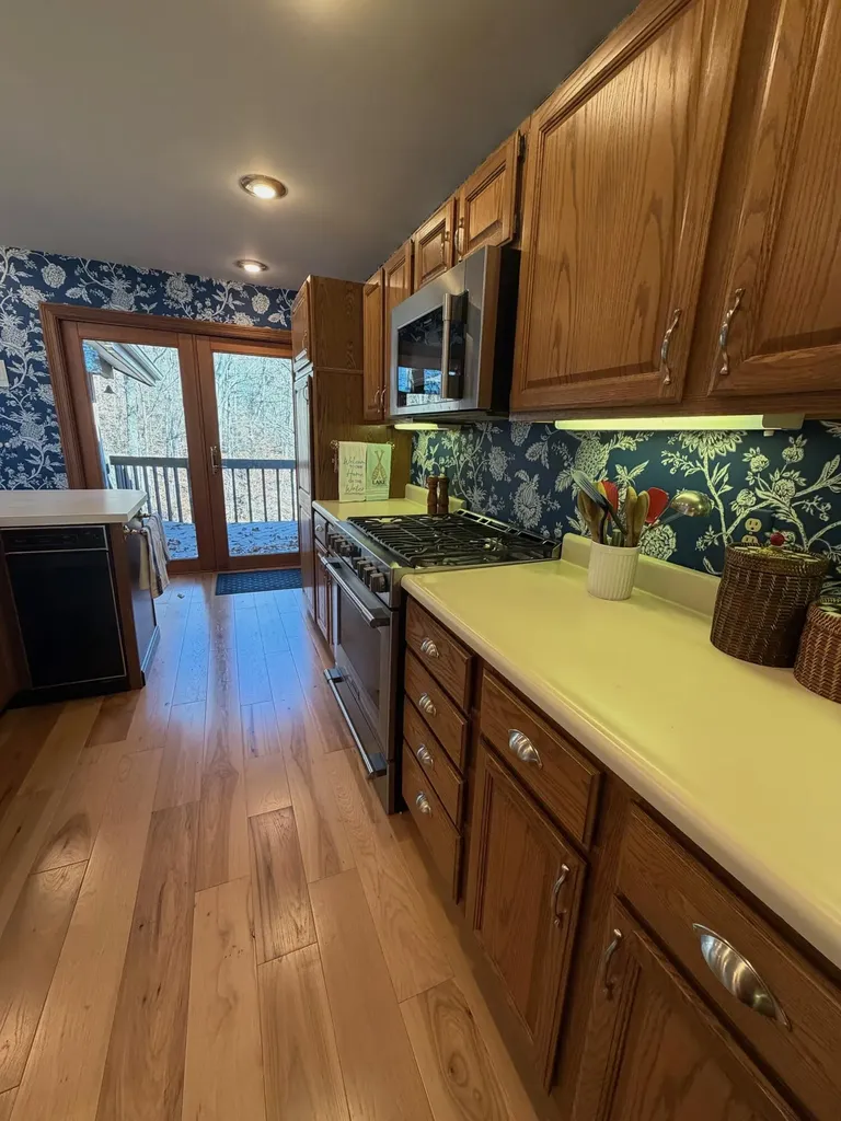 893 Lily Creek Lane Jamestown KY 42629
