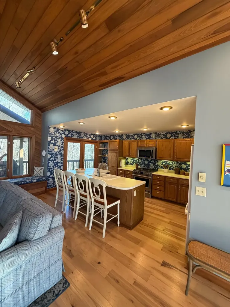 893 Lily Creek Lane Jamestown KY 42629